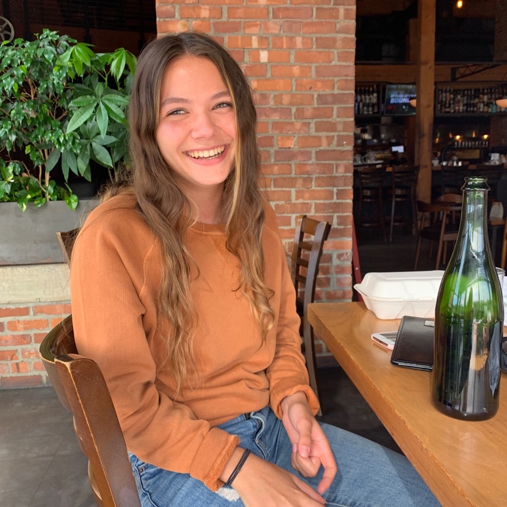 Meet your Posher, Jessica